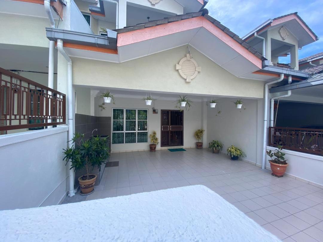 Hillview Homestay ตานาห์ราตา ภายนอก รูปภาพ