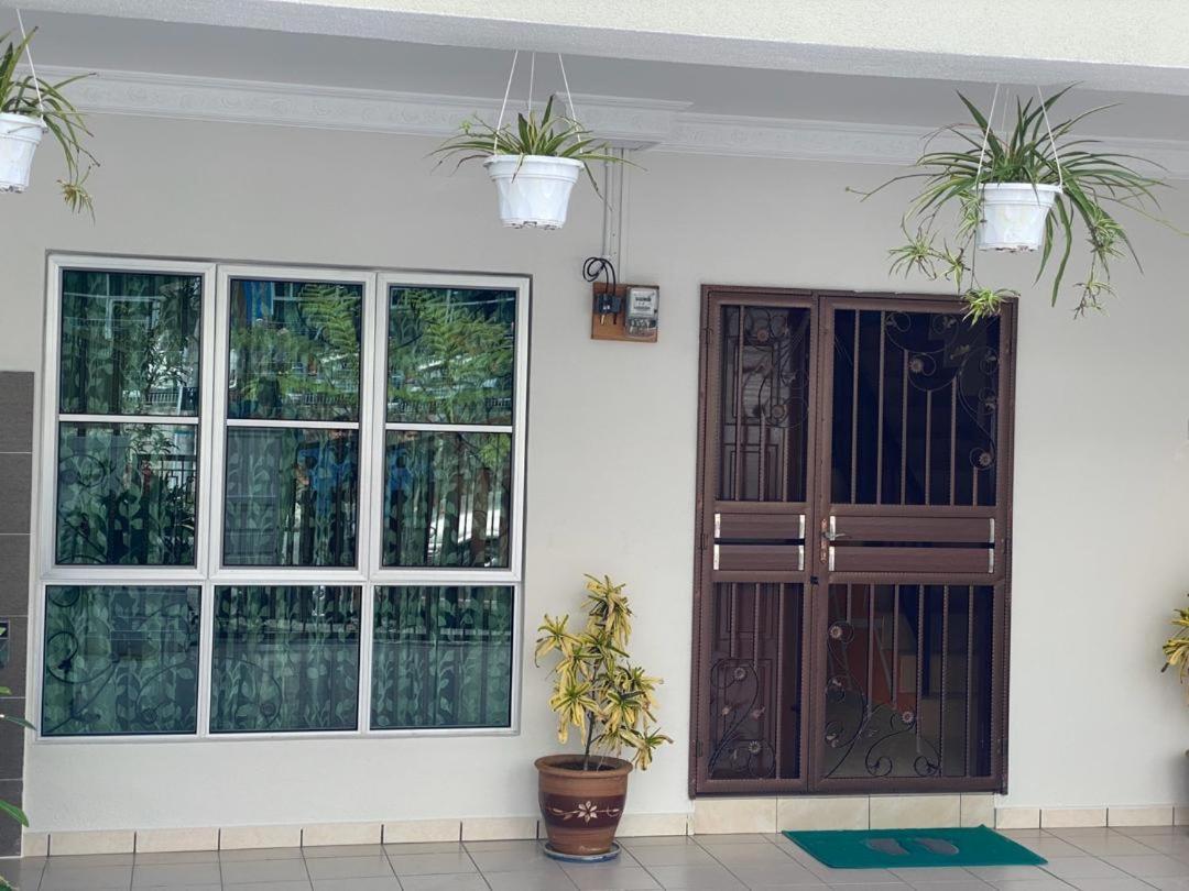 Hillview Homestay ตานาห์ราตา ภายนอก รูปภาพ